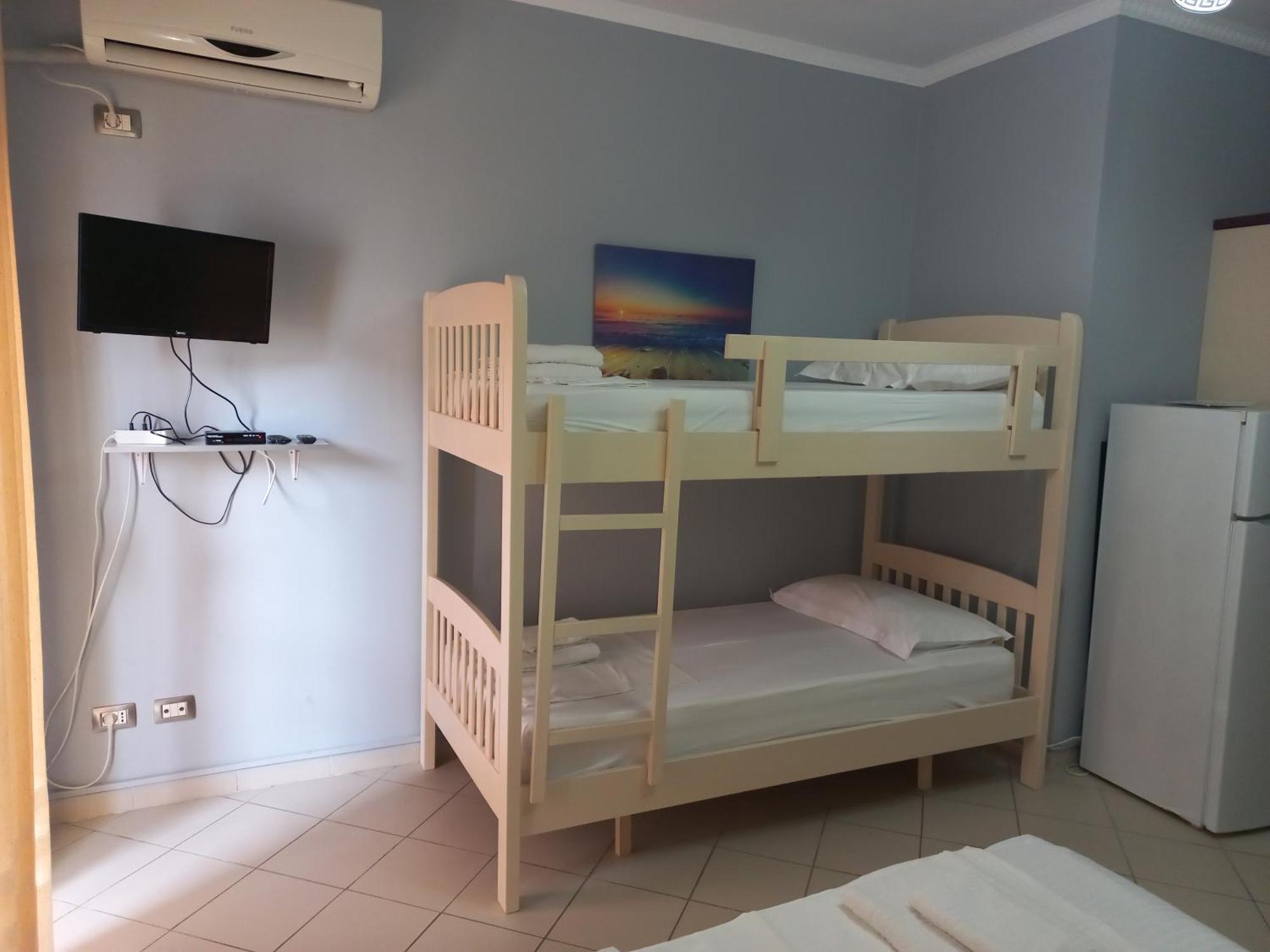 Lungomare Apartament Sea View Vlorë 객실 사진