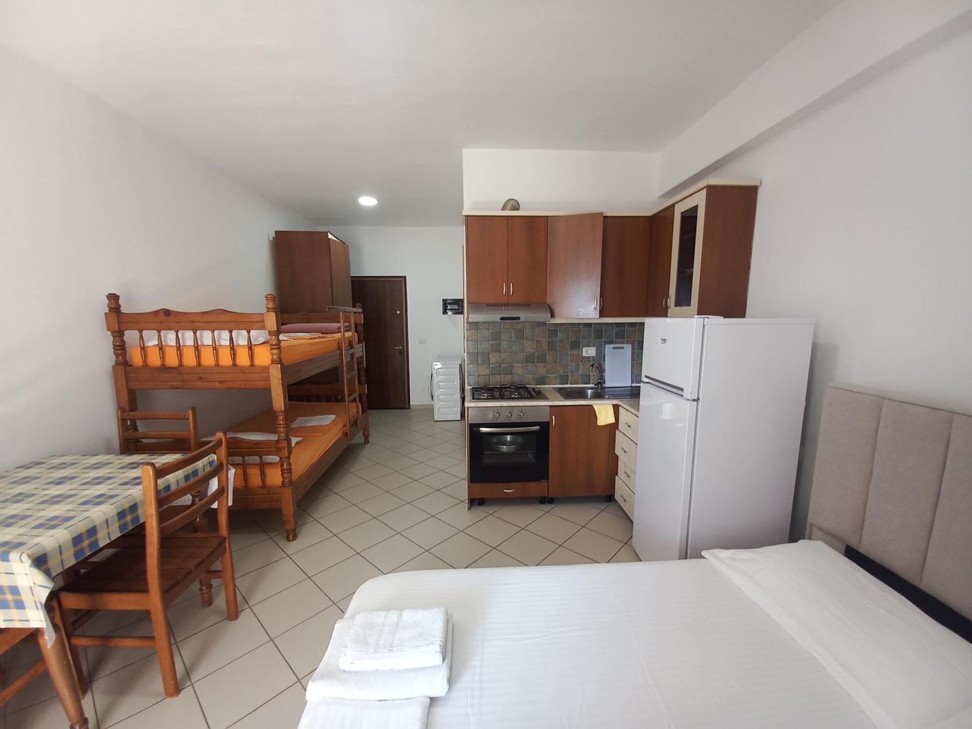Lungomare Apartament Sea View Vlorë 객실 사진