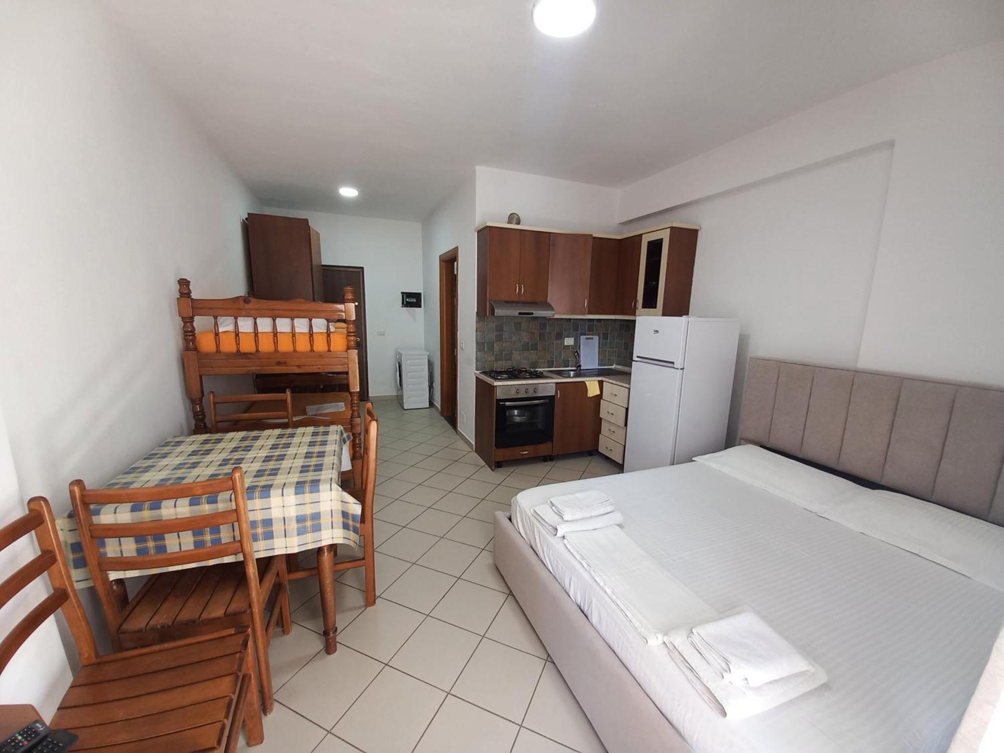 Lungomare Apartament Sea View Vlorë 객실 사진