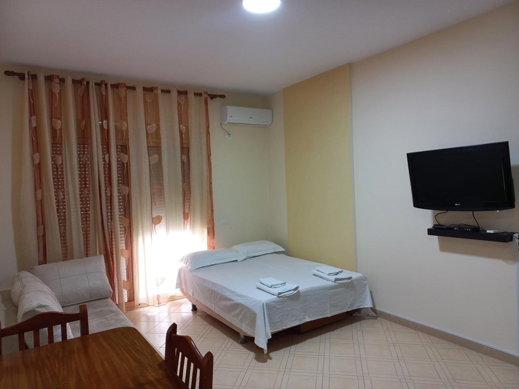 Lungomare Apartament Sea View Vlorë 객실 사진